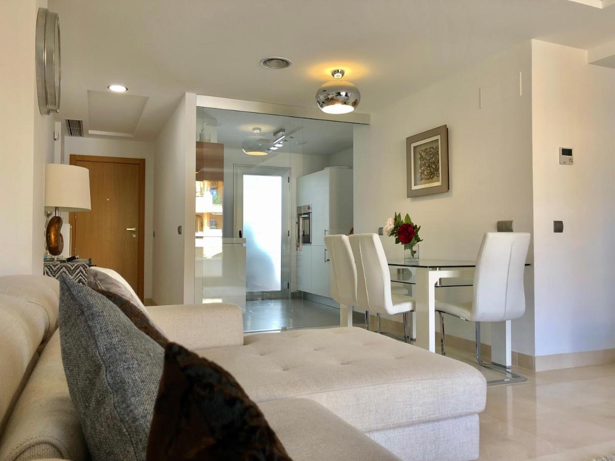 Beautiful Penthouse Perfect Location Apartment